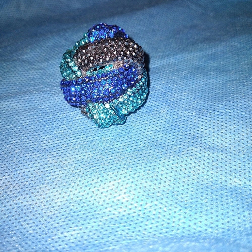 Cocktail Ring🆕️ - Picture 4 of 13